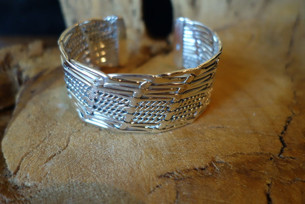 Handcrafted solid sterling .925 silver cuff bracelet from Taxco, Mexico