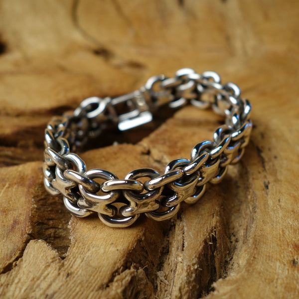 Handcrafted sterling .925 silver bracelet from Taxco, Mexico.