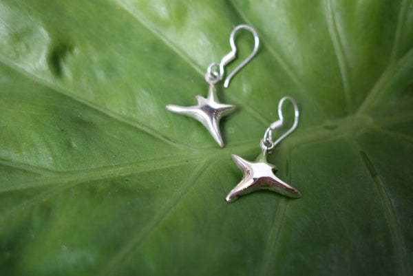 Handcrafted solid sterling .925 silver starfish earrings from Taxco, Mexico