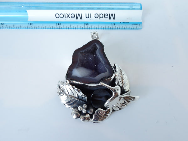 No Mas! 925 Silver Pendant with Geode Hummingbird flower leaf design 