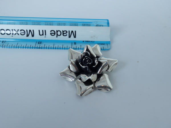 No Mas! 3.5cm Silver Rose Pendant